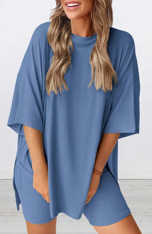 Casual Oversized 2-Piece Lounge Set with Crewneck & Split Hem